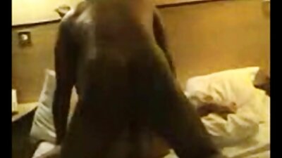 Swinger sexorgie hemmafruar som utforskar läckerheterna i gruppsexkul